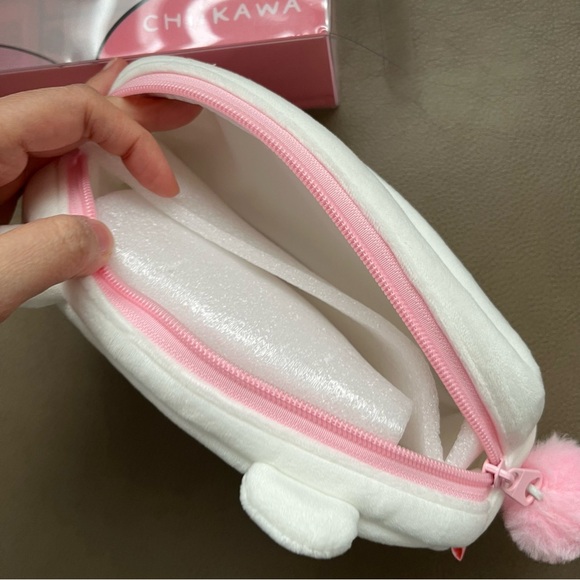 BNIB Miniso Chiikawa stationery zippered pouch pencil case - Picture 5 of 7